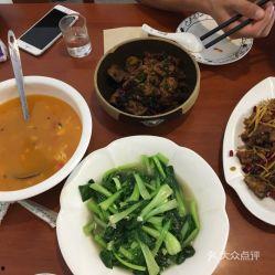 赣州美食爆料视频播放,视频揭秘赣南风味小吃盛宴